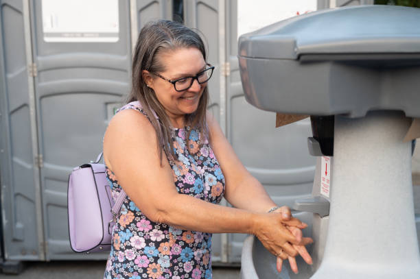 Portable Toilet Options We Offer in Breckenridge, MI